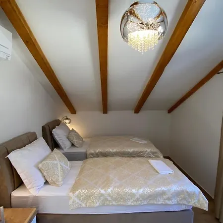Tatil Evi Dalmatinische Steinvilla Mit Schwimmbad *